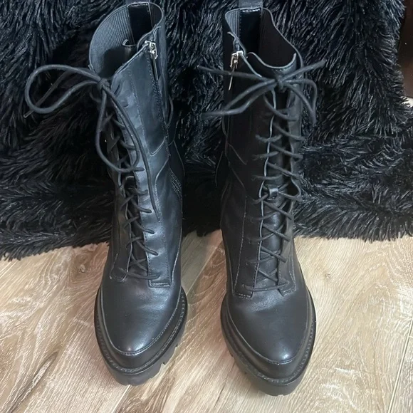 Charles David Size 8 Boot - Picture 3 of 4